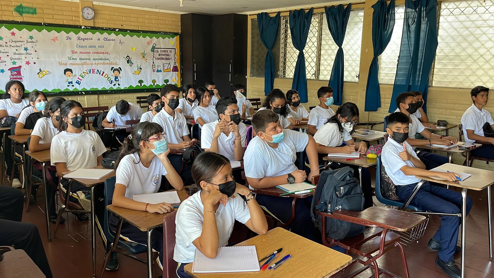 Estudiantes del Colegio Privado Reina de la Paz